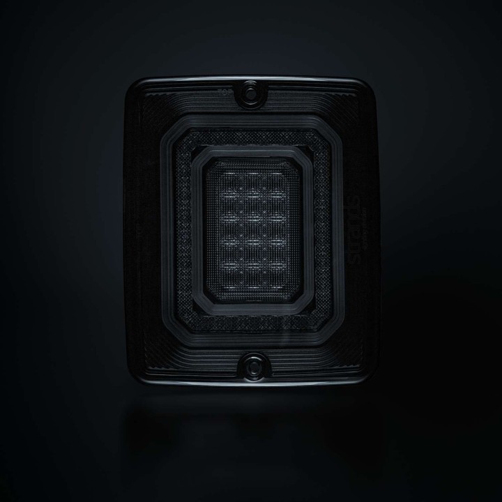Feu arrière LED FOR9T Illusion 3 fonctions, STRANDS
