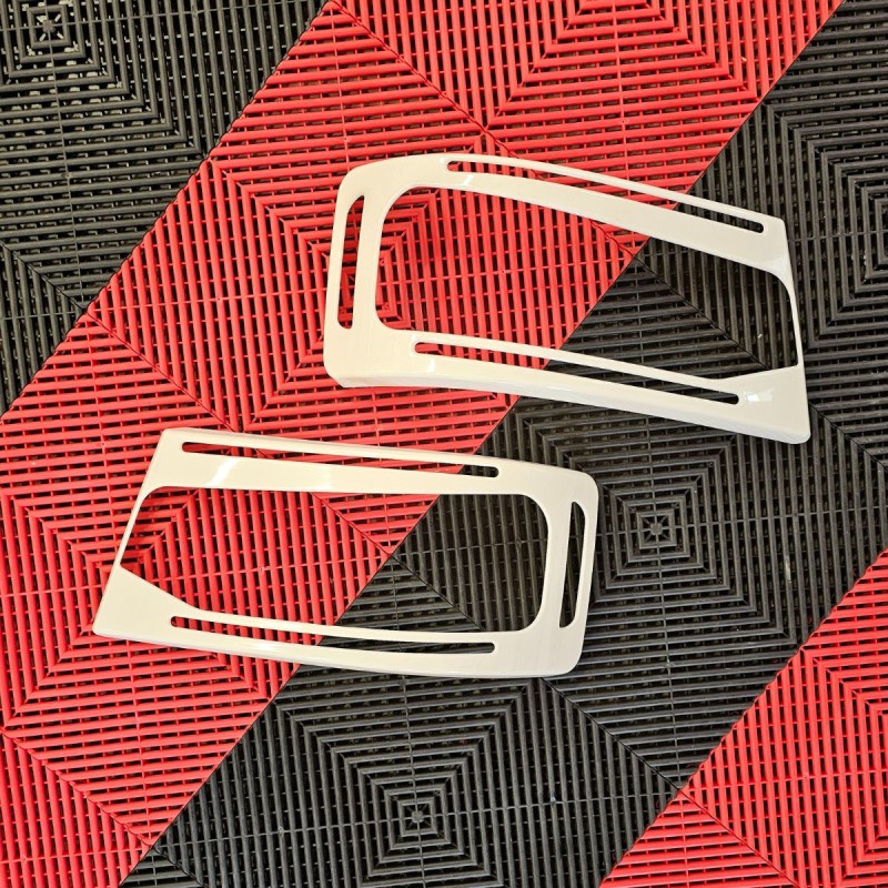 Paupières contour de phares - SCANIA S+R Newgen (La paire)