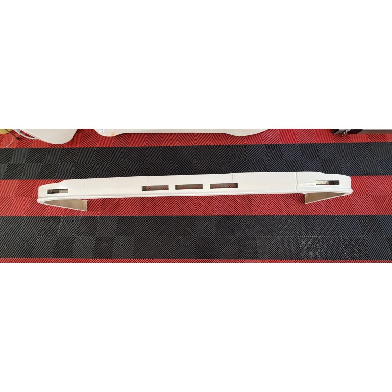 Spoiler Scania Next Generation pare-choc grand avec 5 découpes et supports veilleuses