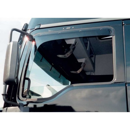 Déflecteurs de vent PILOT Daf XF95/XF105 - Tout pour votre voiture et  camion Delrue